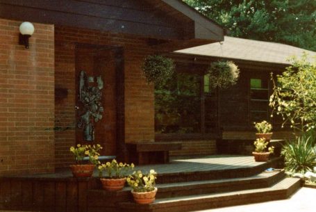 George Residence Entry